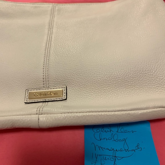 Classic style ivory leather Calvin Klein handbag - Picture 6 of 7